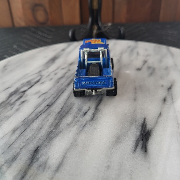 NightHawk 4x4 - Picture 8 of 9